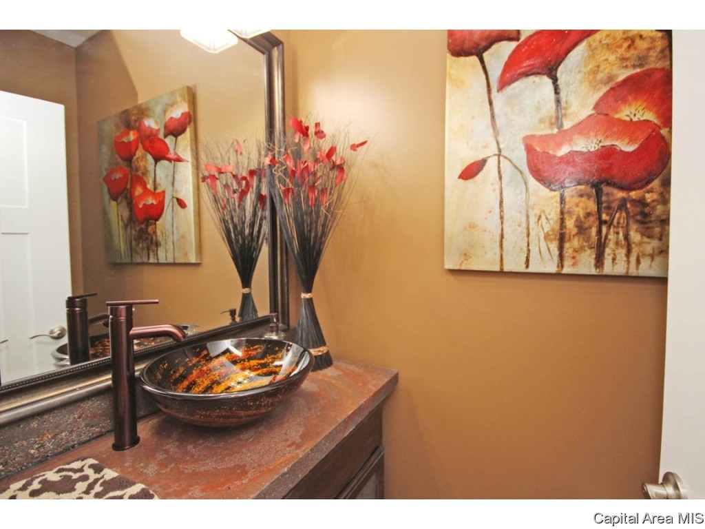 6475 Lehmann Road Pleasant Plains, IL 62677 - Photo 24 of 36 Gallery Image 24