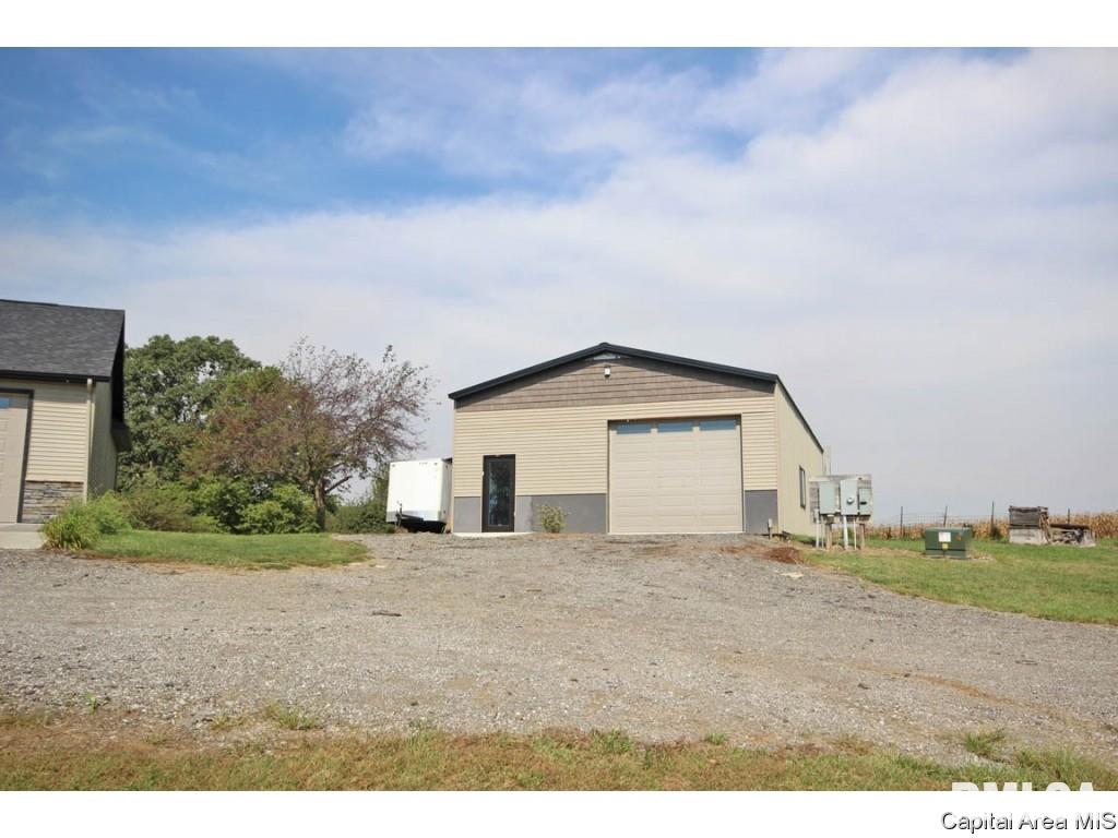 6475 Lehmann Road Pleasant Plains, IL 62677 - Photo 35 of 36 Gallery Image 35