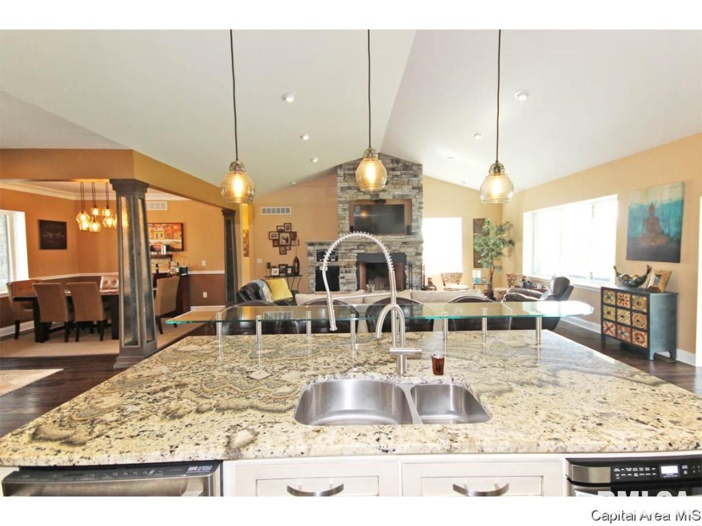6475 Lehmann Road Pleasant Plains, IL 62677 - Photo 8 of 36 Gallery Image 8