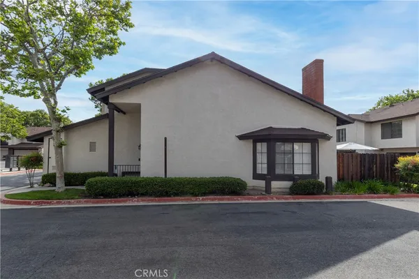 $629,900 | 523 West Puente Street, Unit 2, Covina, CA 91722