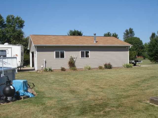 141 East Miller Road Edelstein, IL 61526 - Photo 13 of 15 Gallery Image 13