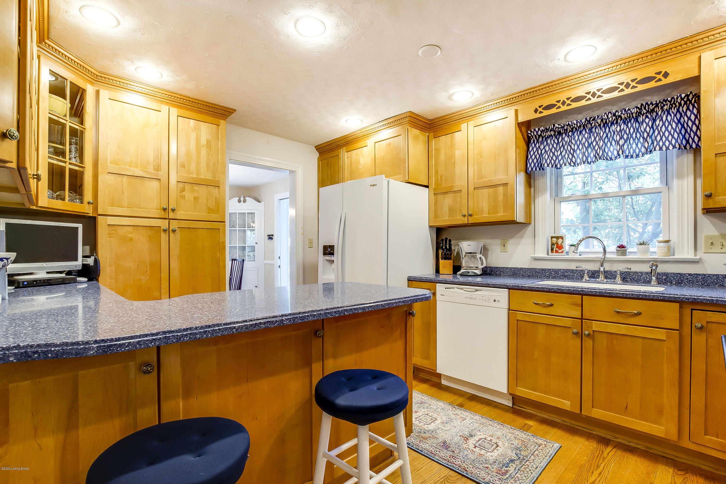 213 Fairmeade Road Louisville, KY 40207 - Photo 10 of 40 Eat in Kitchen
