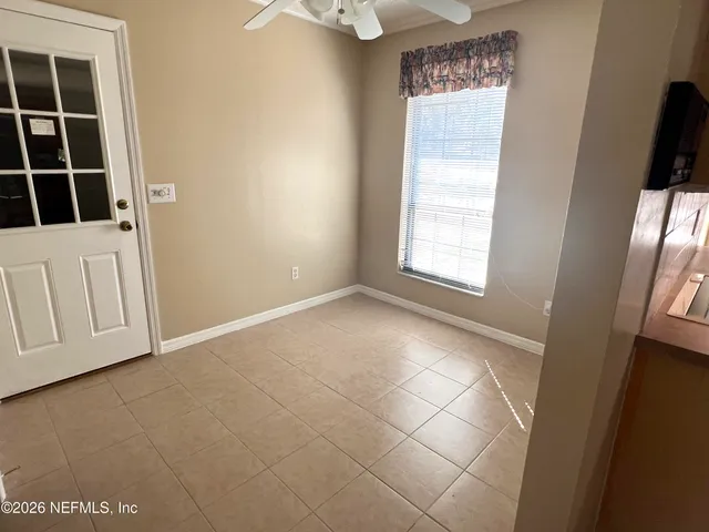 a view of livingroom with furniture