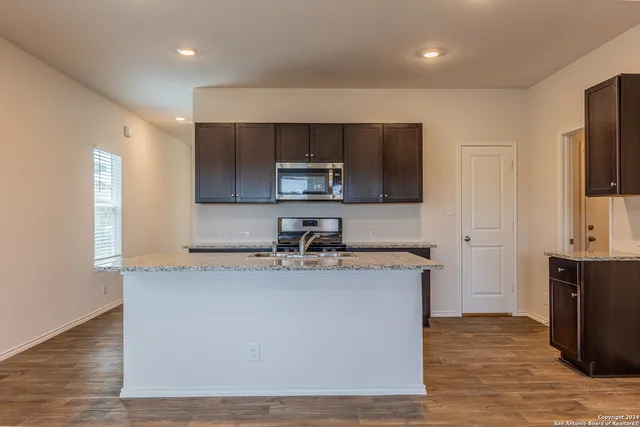 $1,700 | 13021 Kalinoski, St. Hedwig, TX 78152