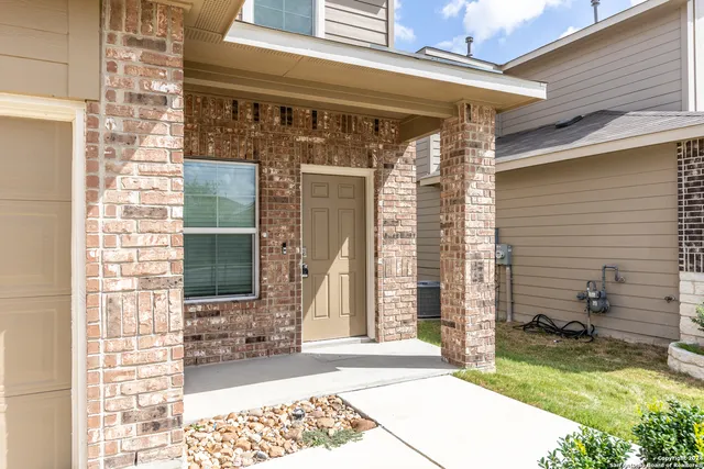 $1,700 | 13021 Kalinoski, St. Hedwig, TX 78152