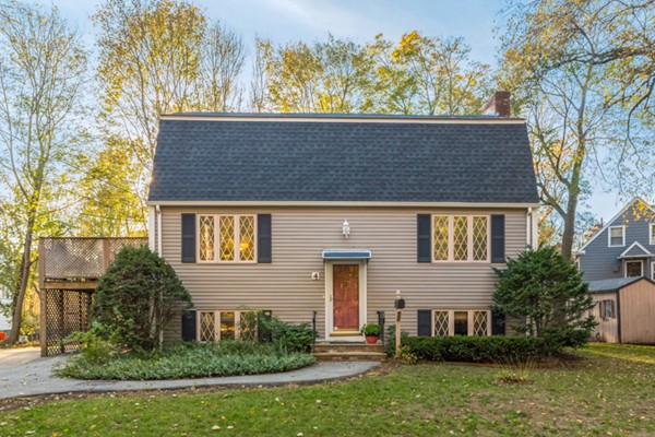 4 MacArthur Road Stoneham, MA 02180 - Photo 1 of 20 Gallery Image 1