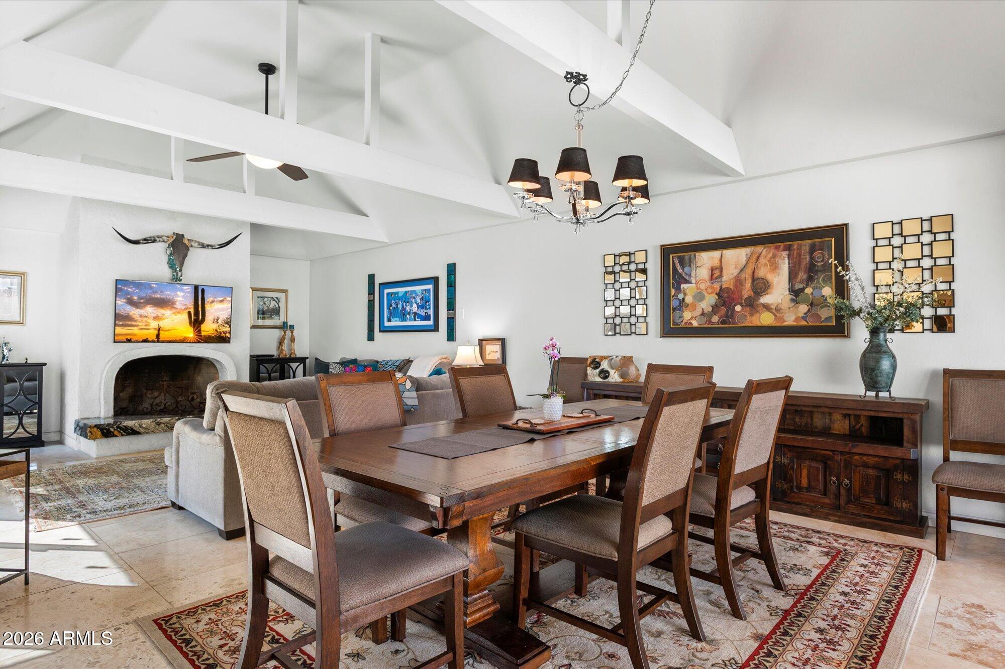 7005 North Barbados Place Phoenix, AZ 85021 - Photo 9 of 42 a view of a dining room with furniture