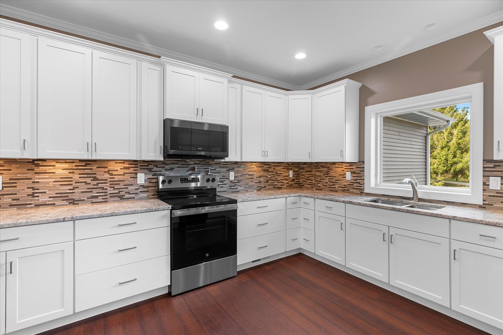 N2142 Schacht Road Marinette, WI 54143 - Photo 15 of 37