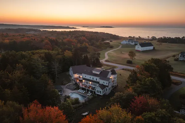$3,950,000 | 4 Cole Farm Drive, Scarborough, ME 04074