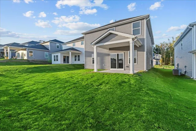 $327,900 | 422 Yellowstone Trail, Gray Court, SC 29645