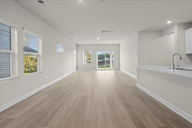 $327,900 | 422 Yellowstone Trail, Gray Court, SC 29645