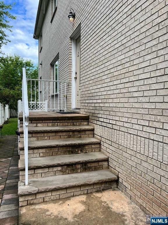 367 Morse Avenue Ridgefield, NJ 07657 - Photo 3 of 15