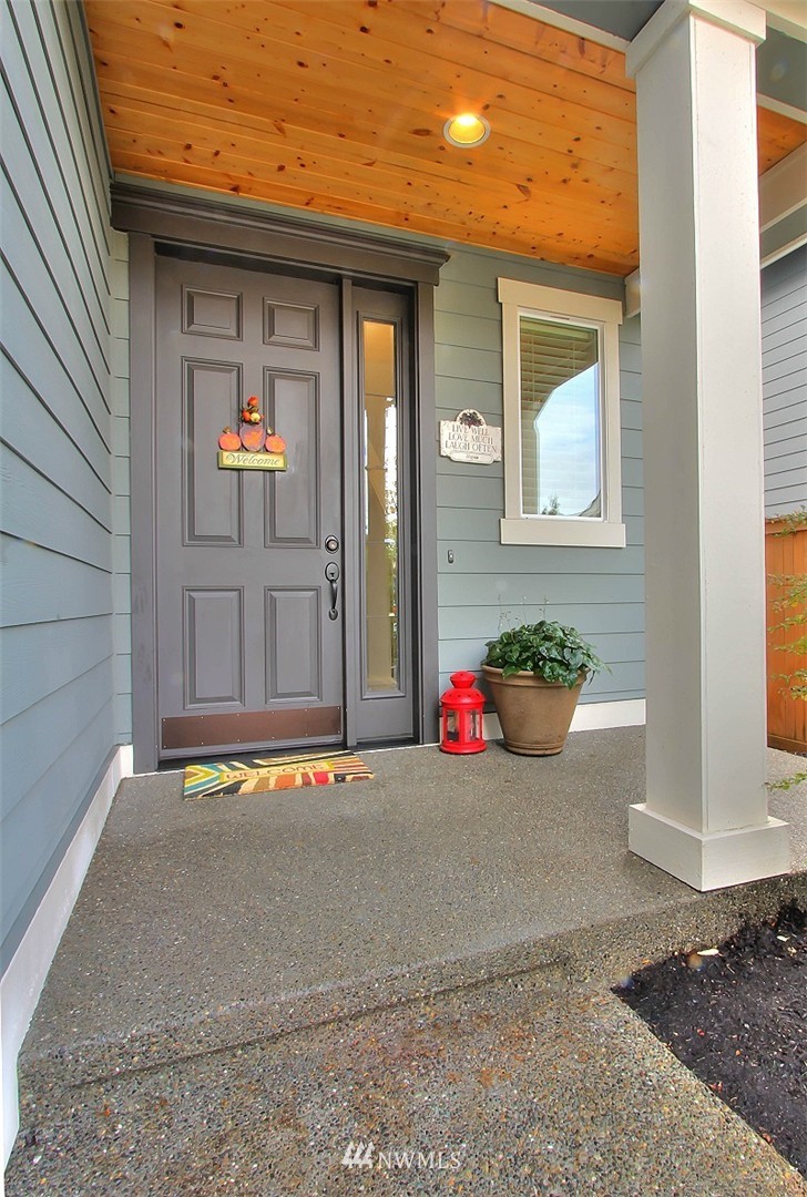 5621 Northeast 7th Place Renton, WA 98059 - Photo 3 of 25