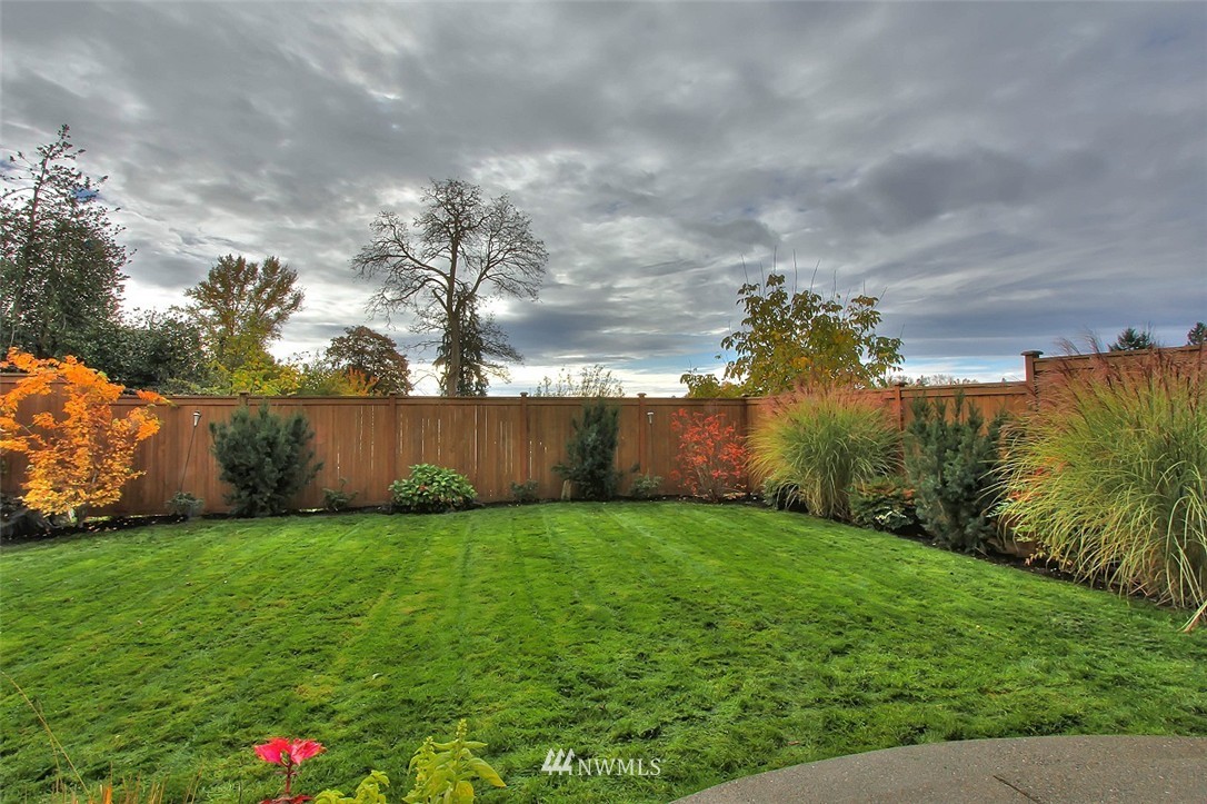 5621 Northeast 7th Place Renton, WA 98059 - Photo 24 of 25