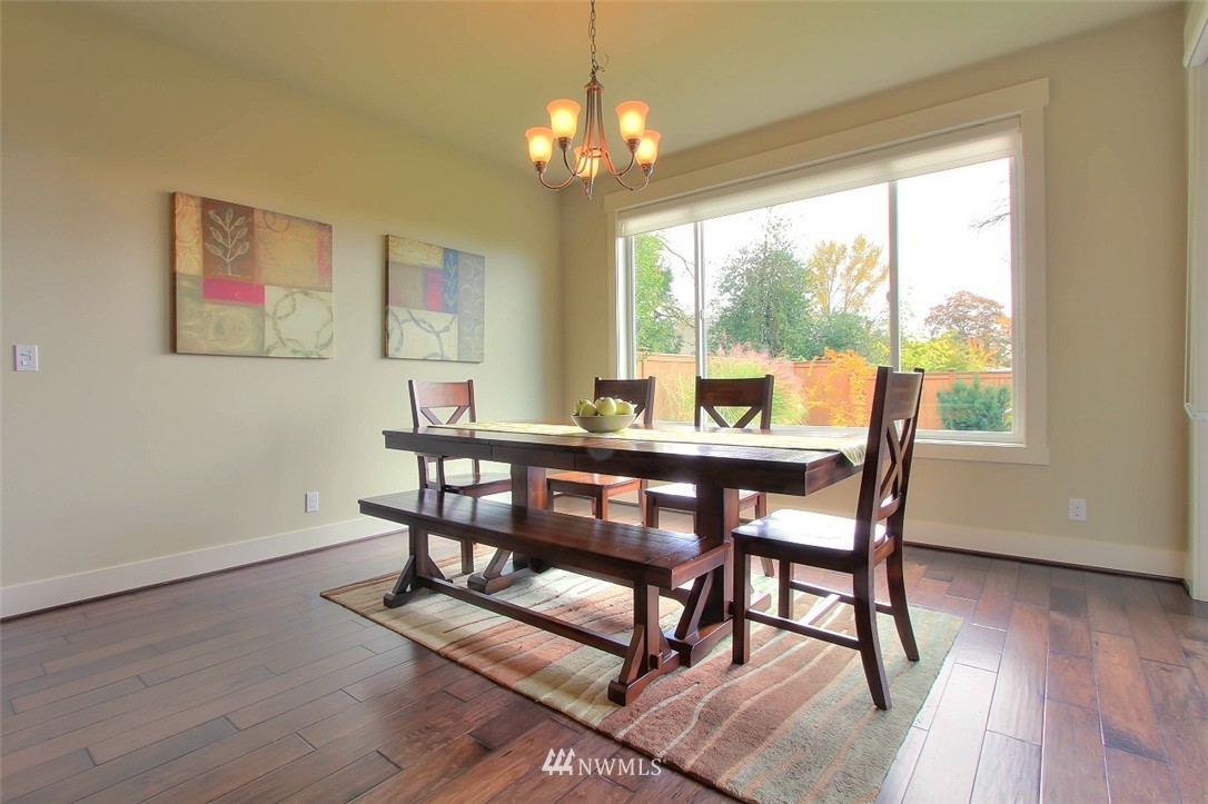 5621 Northeast 7th Place Renton, WA 98059 - Photo 9 of 25
