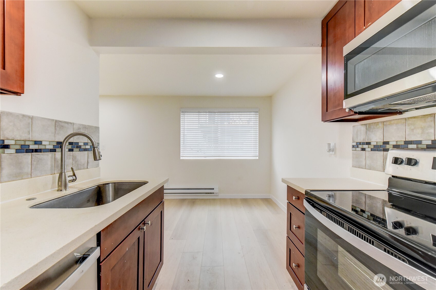 1601 Maple Lane, Unit B5 Kent, WA 98030 - Photo 11 of 22