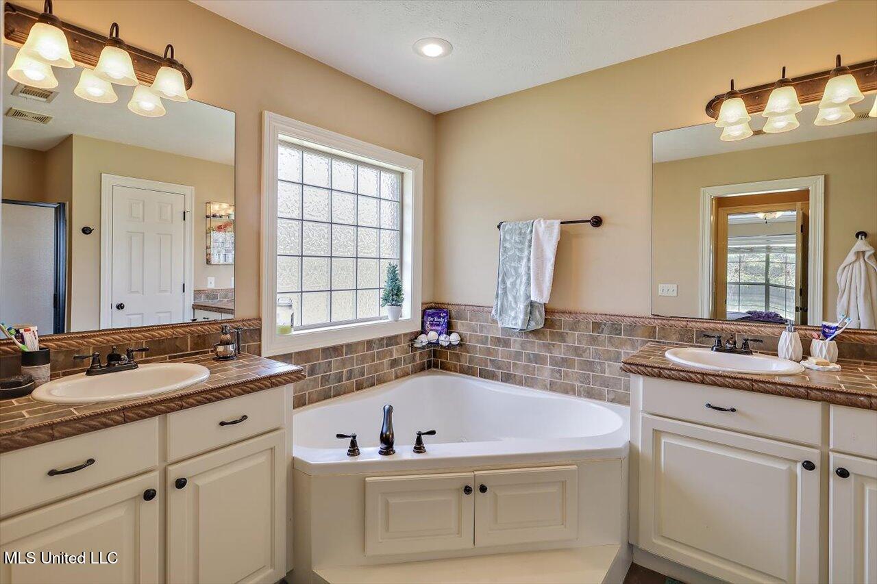 100 Britton Circle Flowood, MS 39232 - Photo 19 of 52 19-100 Britton Cir