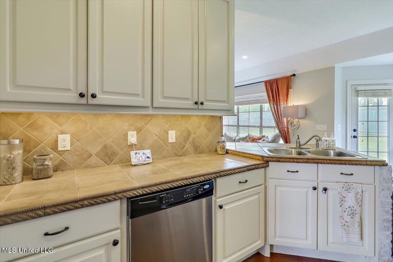 100 Britton Circle Flowood, MS 39232 - Photo 10 of 52 10-100 Britton Cir