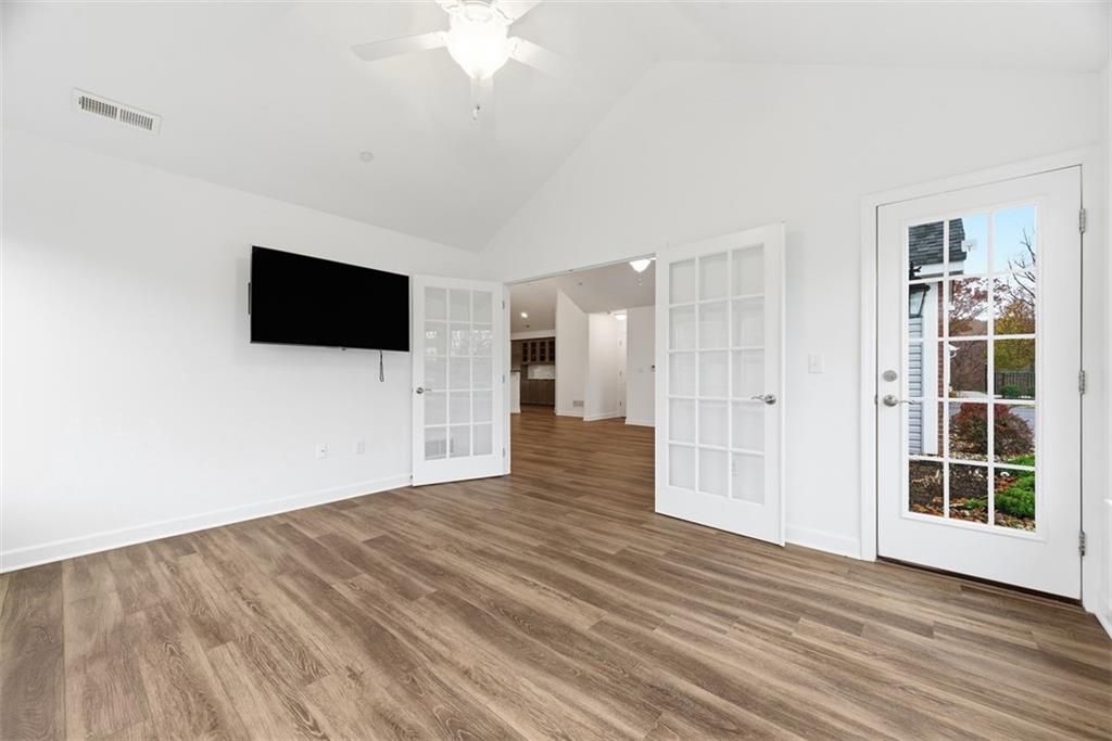 400 Spring Valley Drive Zelienople, PA 16063 - Photo 10 of 40