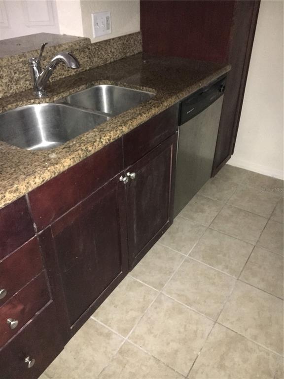 5148 Conroy Road, Unit 1216 Orlando, FL 32811 - Photo 5 of 14
