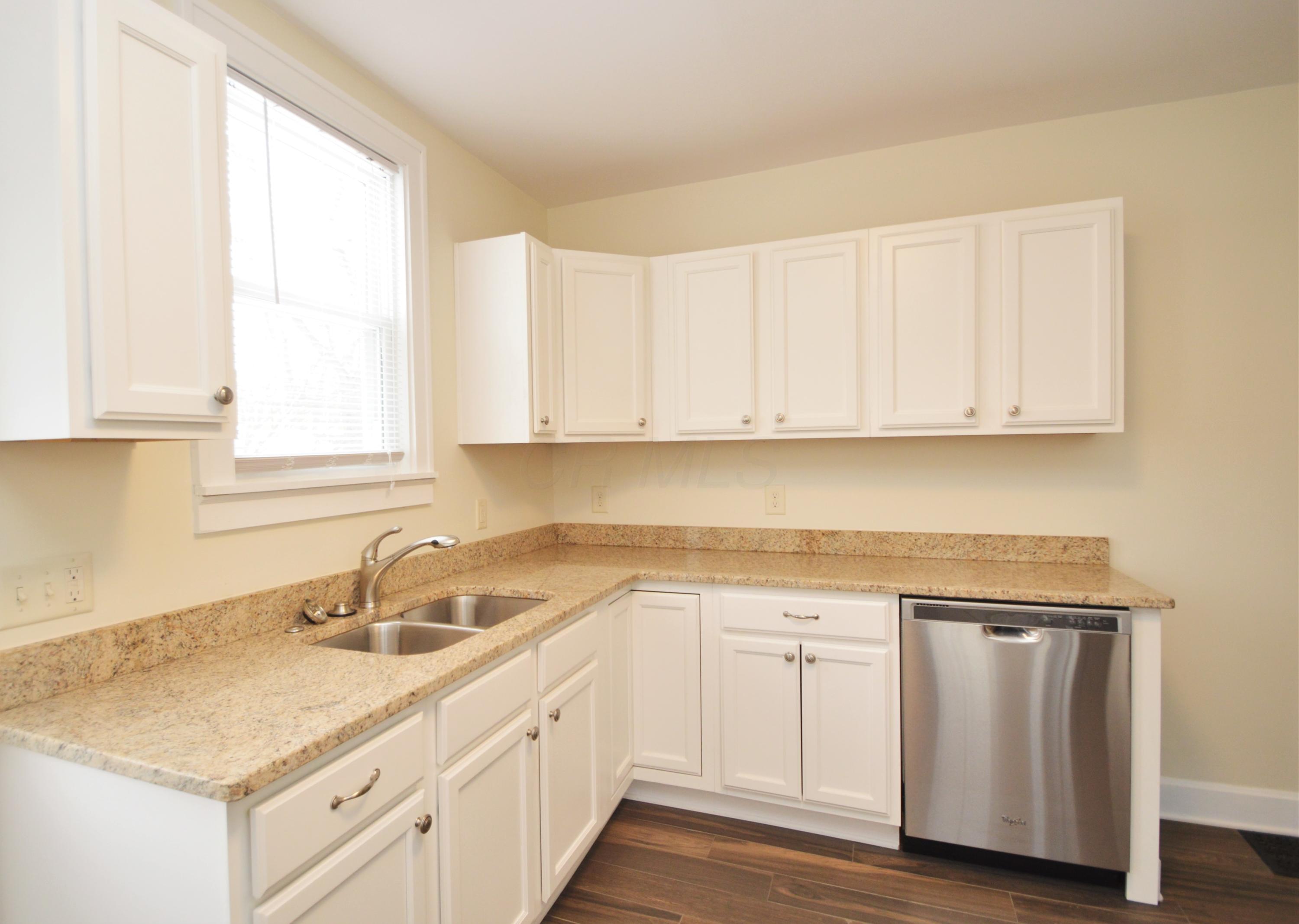 158 West Weber Road, Unit 60 Columbus, OH 43202 - Photo 5 of 17