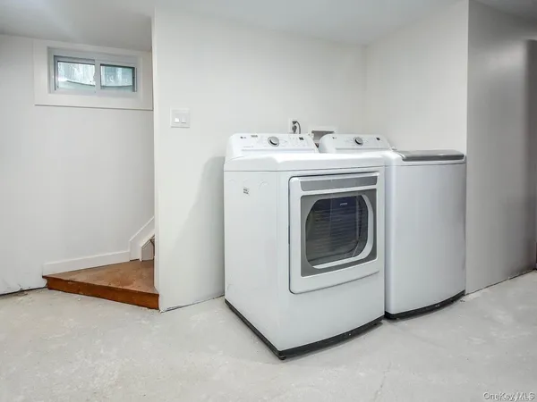 $5,988 | 4 South 8th Street, New Hyde Park, NY 11040