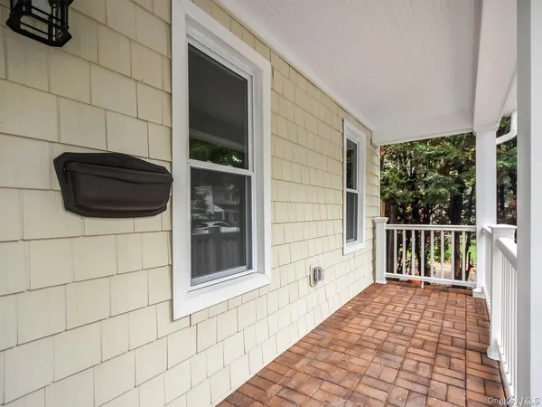 $5,988 | 4 South 8th Street, New Hyde Park, NY 11040