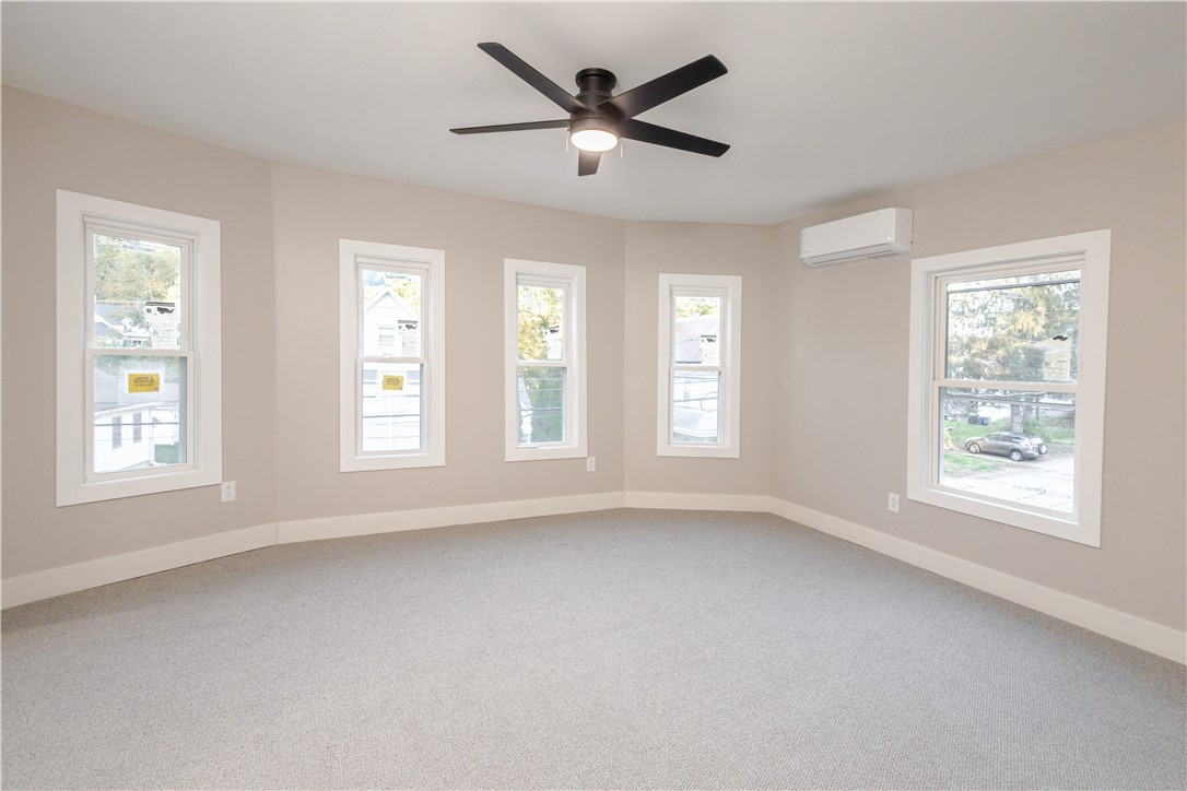 7 Florence Street Putnam, CT 06260 - Photo 19 of 40
