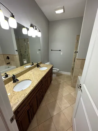 $2,730 | 6229 North Richmond Street, Unit 1N, Chicago, IL 60659