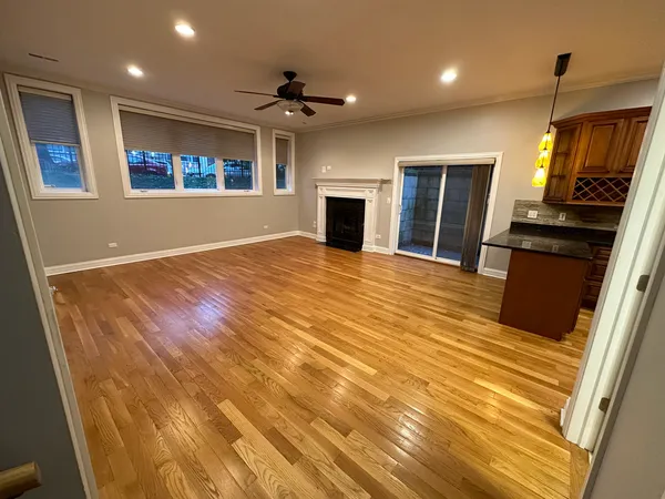 $2,730 | 6229 North Richmond Street, Unit 1N, Chicago, IL 60659