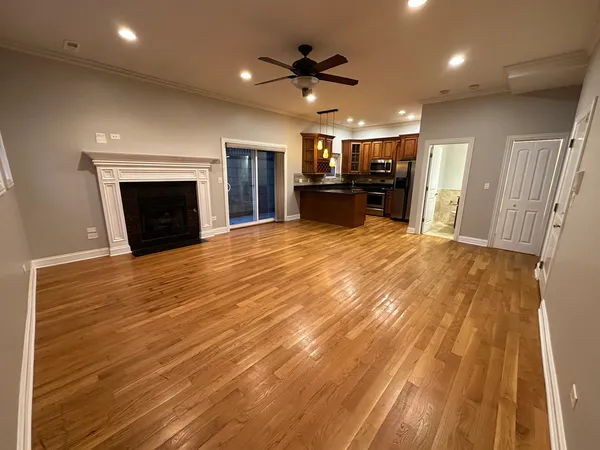 $2,730 | 6229 North Richmond Street, Unit 1N, Chicago, IL 60659