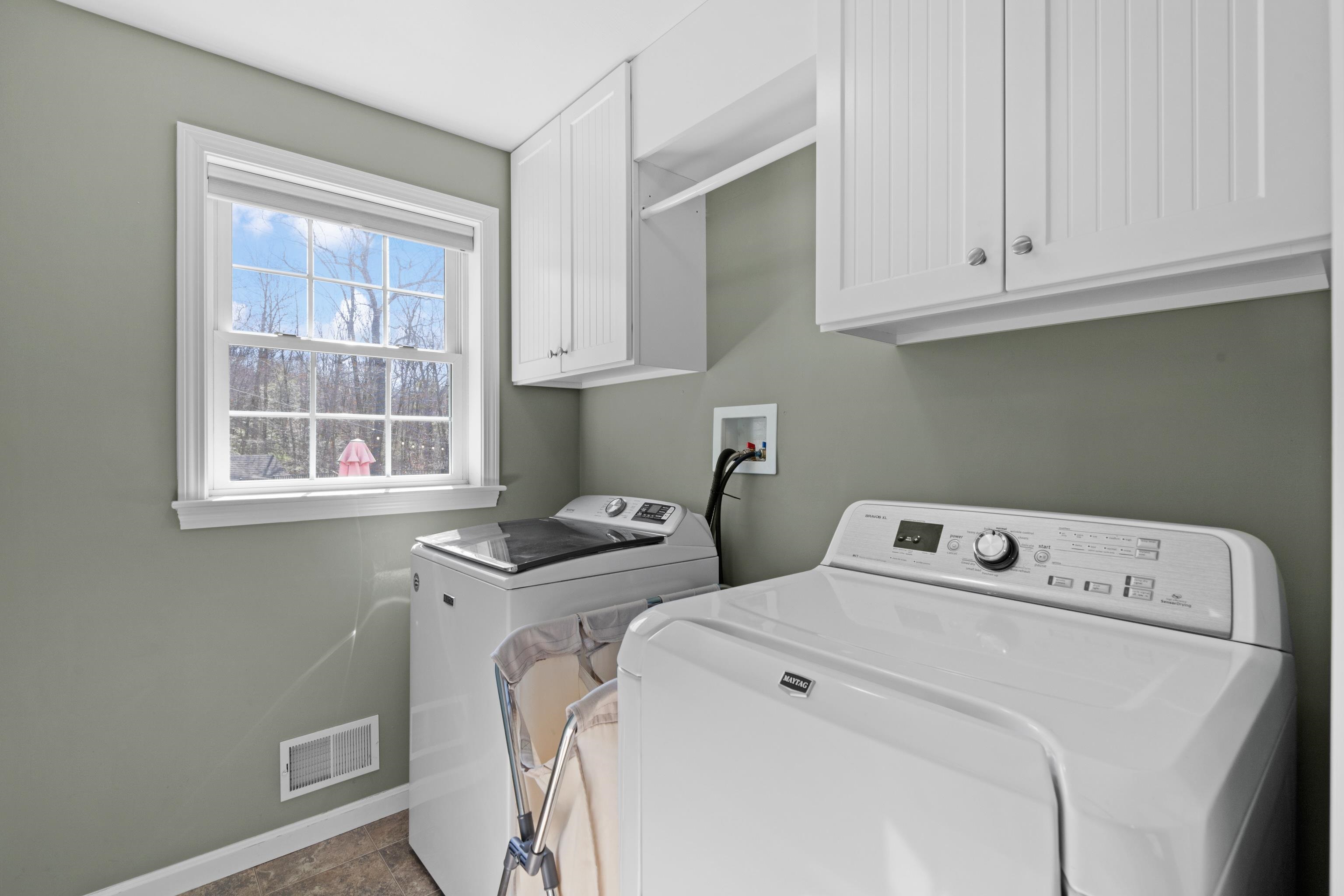 257 Steam Mill Road Auburn, NH 03032 - Photo 15 of 40 Gallery Image 15
