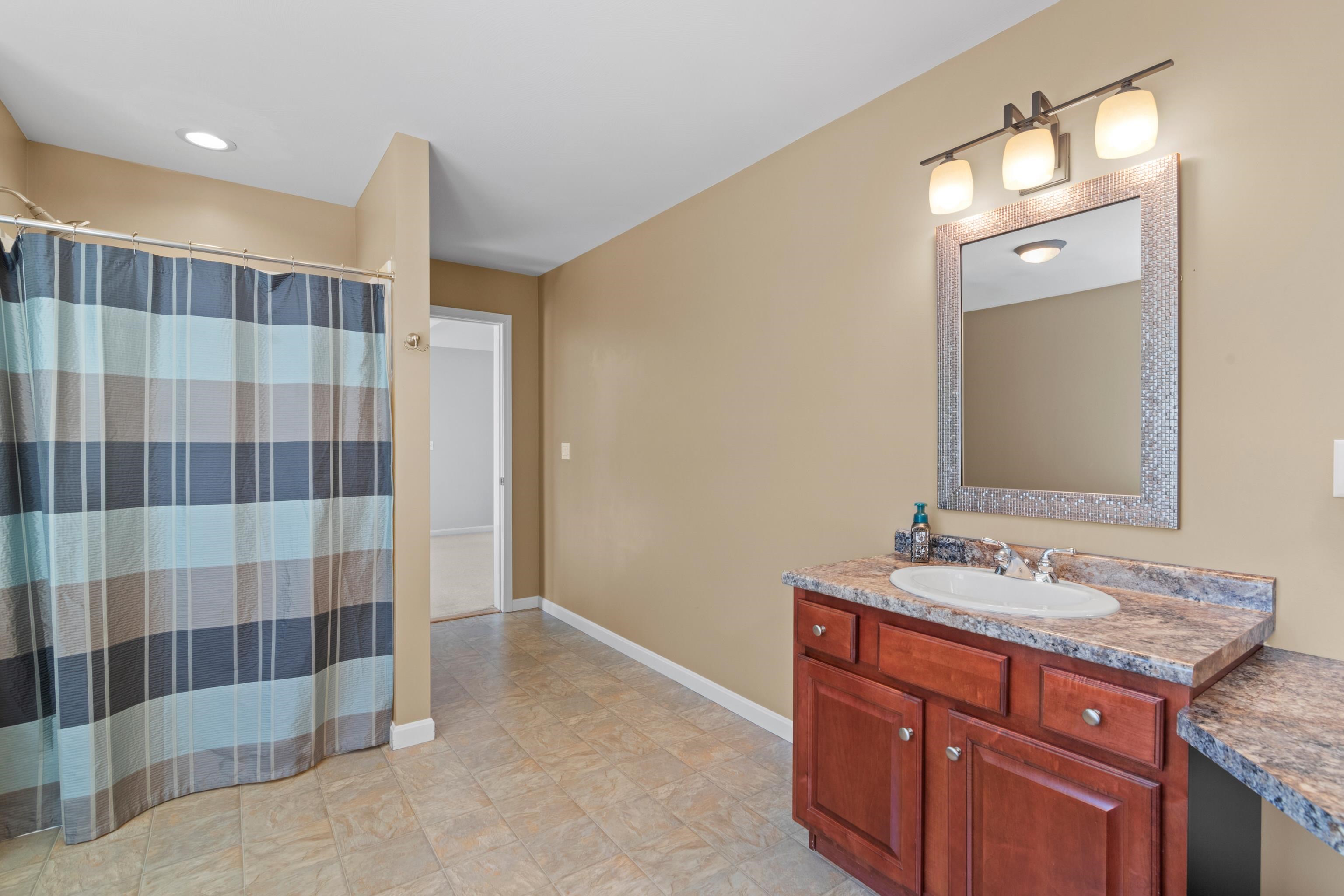 257 Steam Mill Road Auburn, NH 03032 - Photo 20 of 40 Gallery Image 20