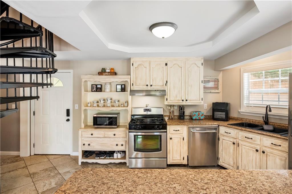 488 Buckley Way Resaca, GA 30735 - Photo 7 of 28