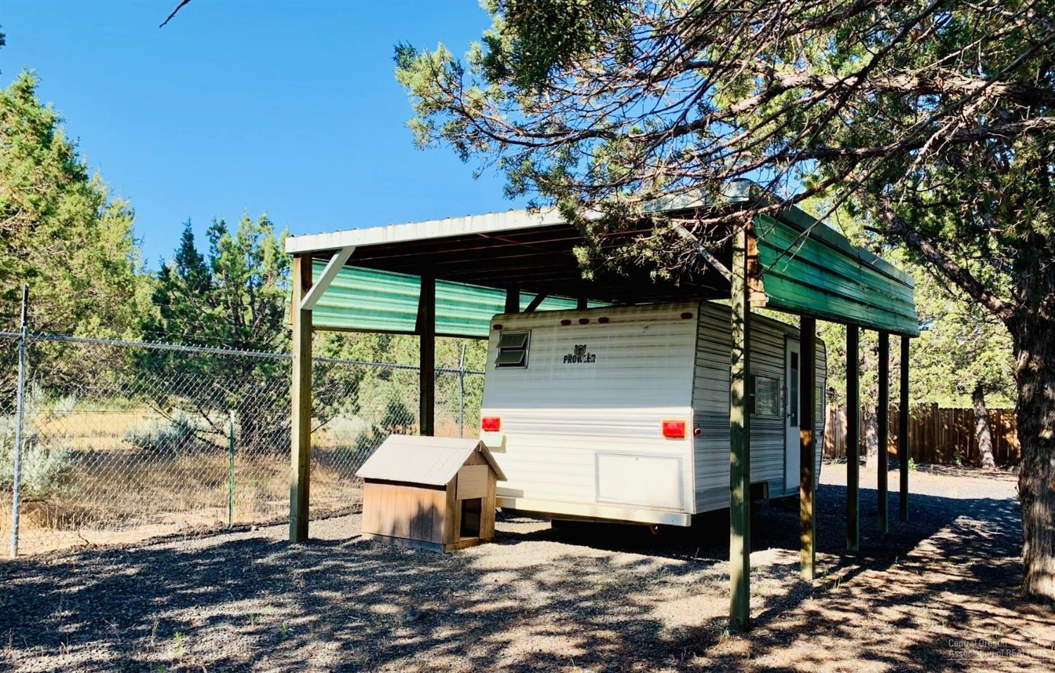 6565 Southeast Canyon Road Prineville, OR 97754 - Photo 22 of 25 RV cover
