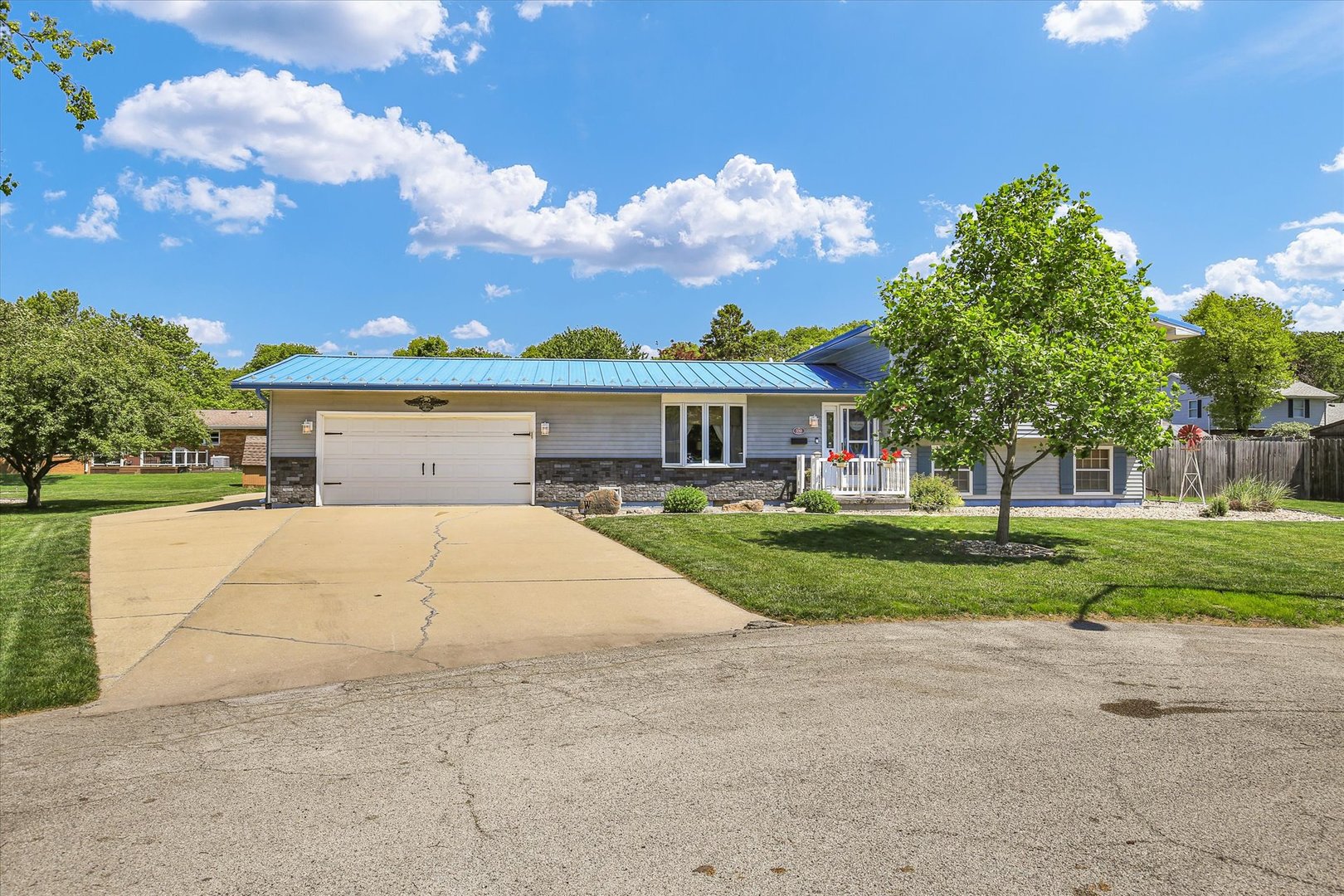532 Reid Place Rantoul, IL 61866 - Photo 4 of 33