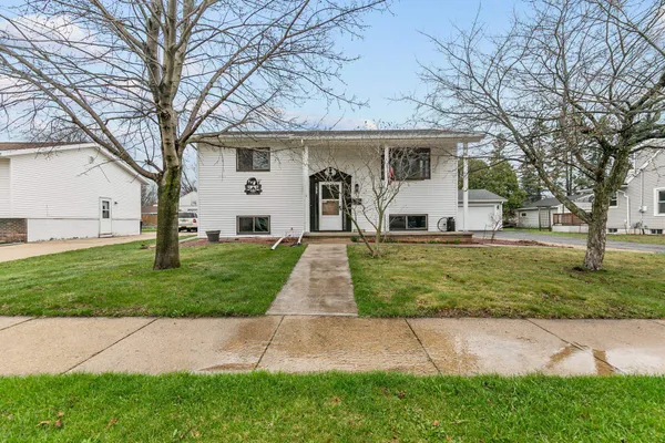 $300,000 | 1130 West Grant Street, Appleton, WI 54914