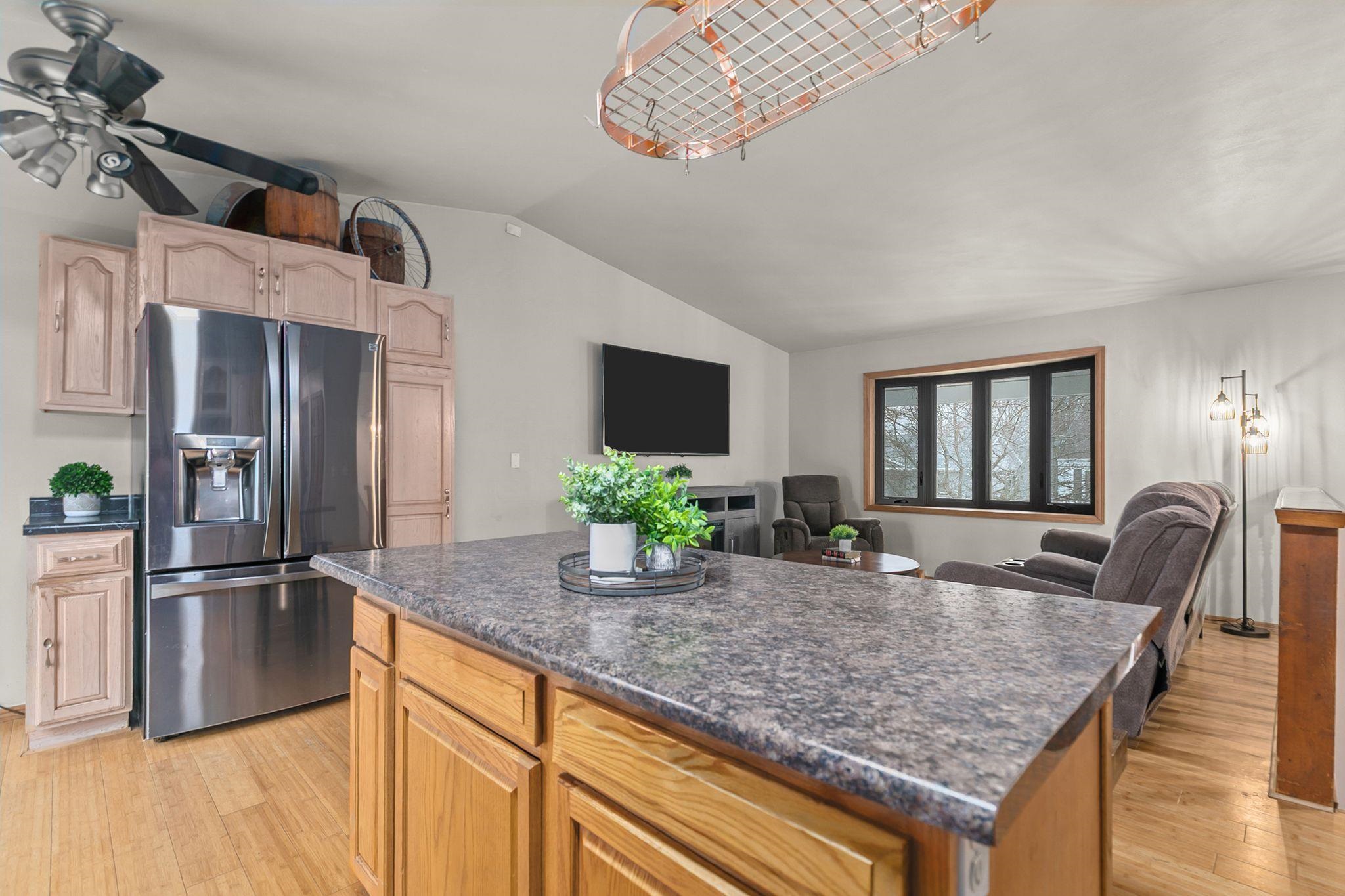 1130 West Grant Street Appleton, WI 54914 - Photo 4 of 36