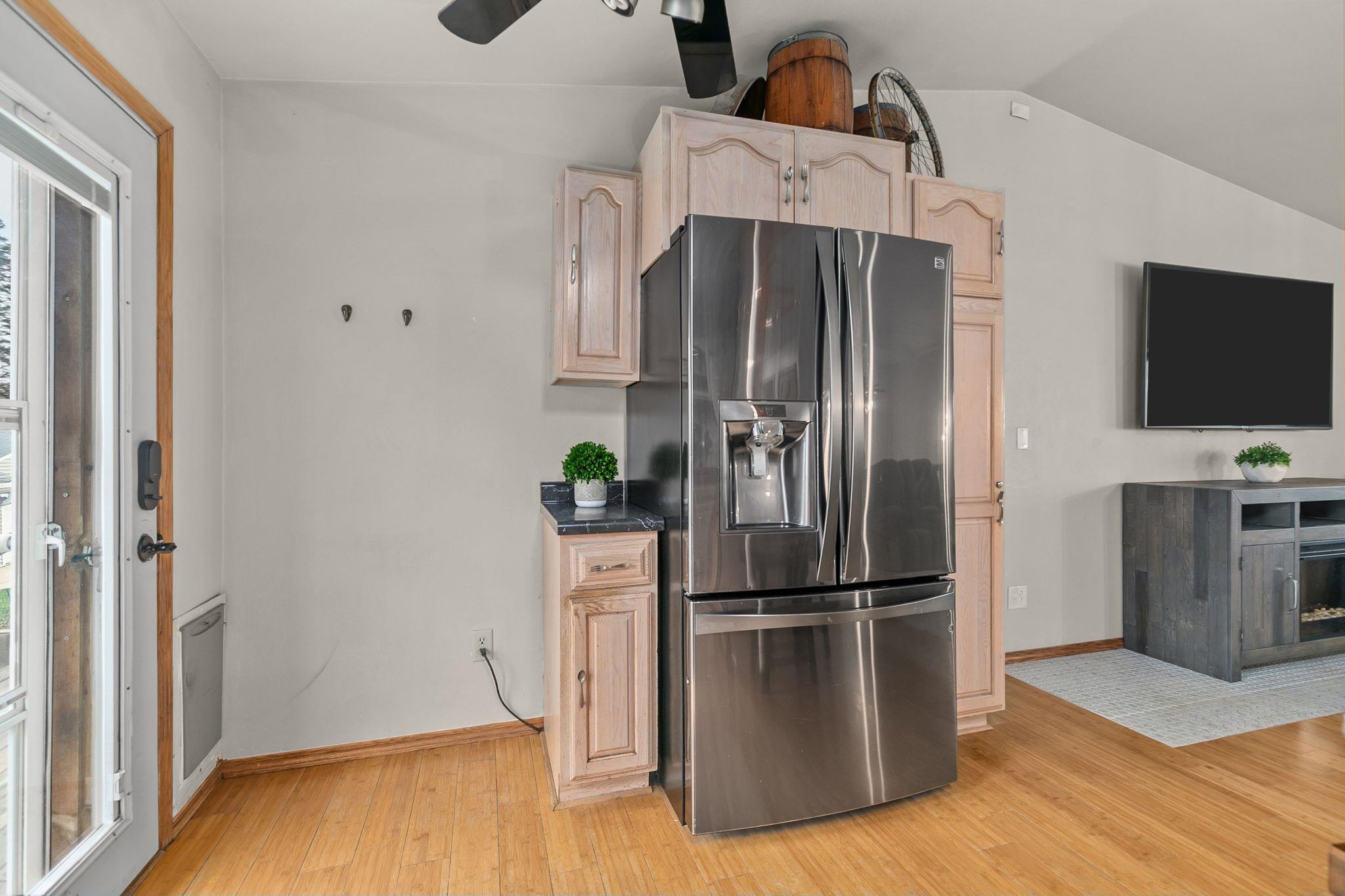 1130 West Grant Street Appleton, WI 54914 - Photo 6 of 36