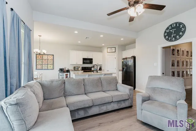 $255,000 | 1875 Pineglen Drive, St. Gabriel, LA 70776