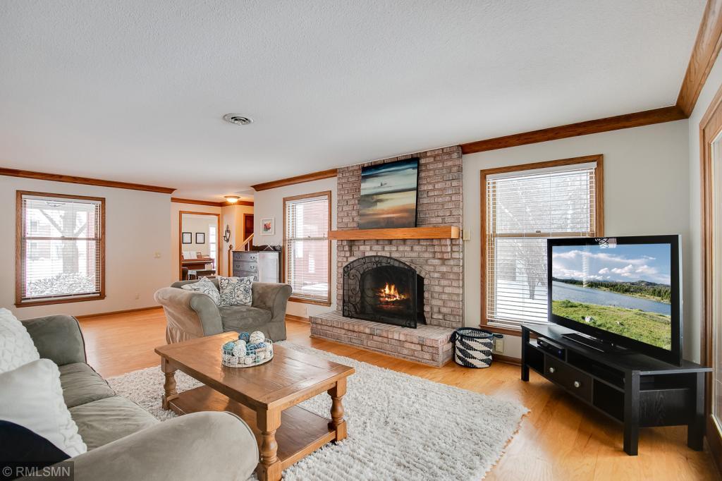 11371 Mt Curve Road Eden Prairie, MN 55347 - Photo 2 of 30