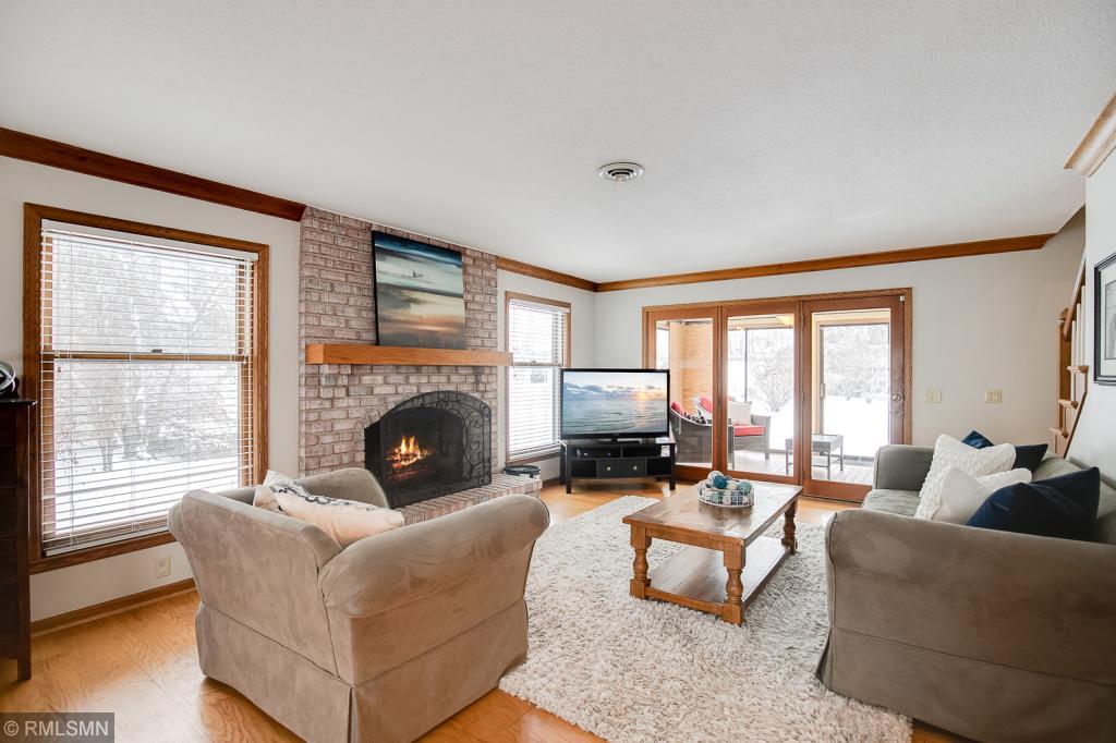 11371 Mt Curve Road Eden Prairie, MN 55347 - Photo 3 of 30