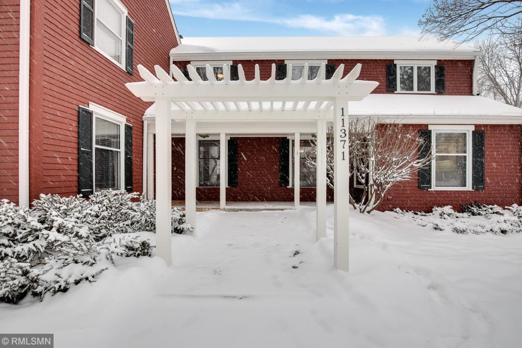 11371 Mt Curve Road Eden Prairie, MN 55347 - Photo 28 of 30