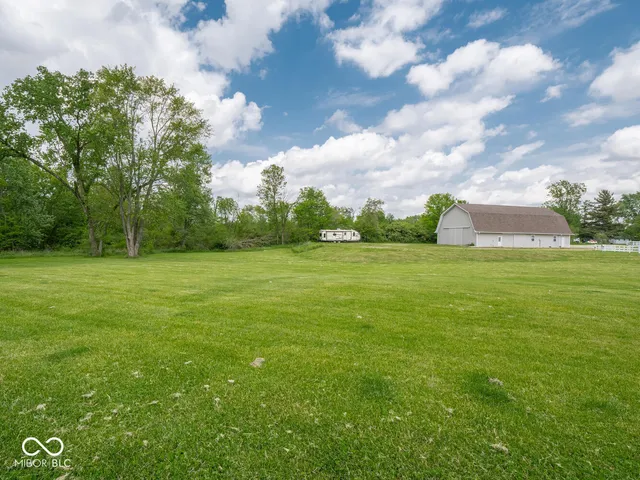 $1,349,977 | 5784 North 600 East, Greenfield, IN 46140