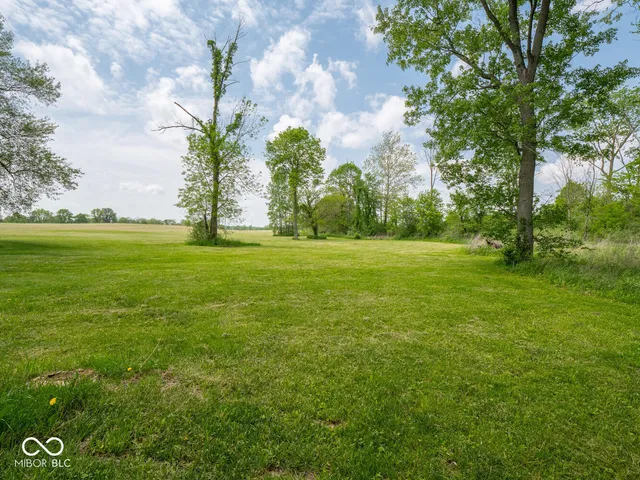 $1,349,977 | 5784 North 600 East, Greenfield, IN 46140