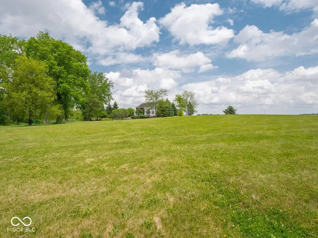 $1,349,977 | 5784 North 600 East, Greenfield, IN 46140