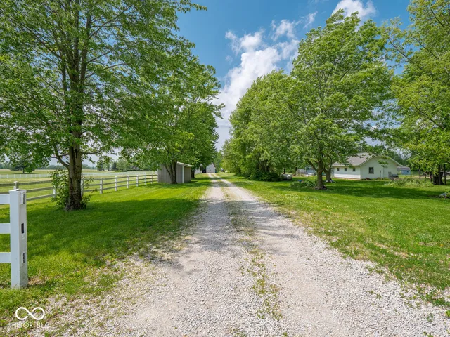 $1,349,977 | 5784 North 600 East, Greenfield, IN 46140