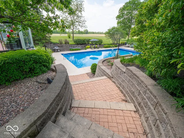 $1,349,977 | 5784 North 600 East, Greenfield, IN 46140