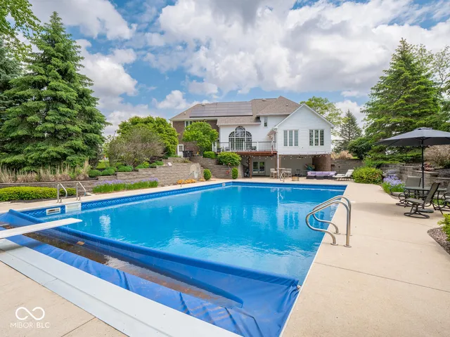 $1,349,977 | 5784 North 600 East, Greenfield, IN 46140