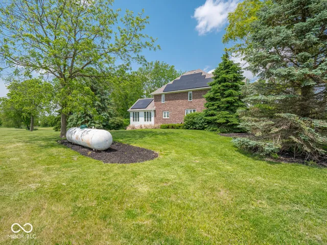 $1,349,977 | 5784 North 600 East, Greenfield, IN 46140